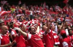 Arsenal-fans-protest-slider
