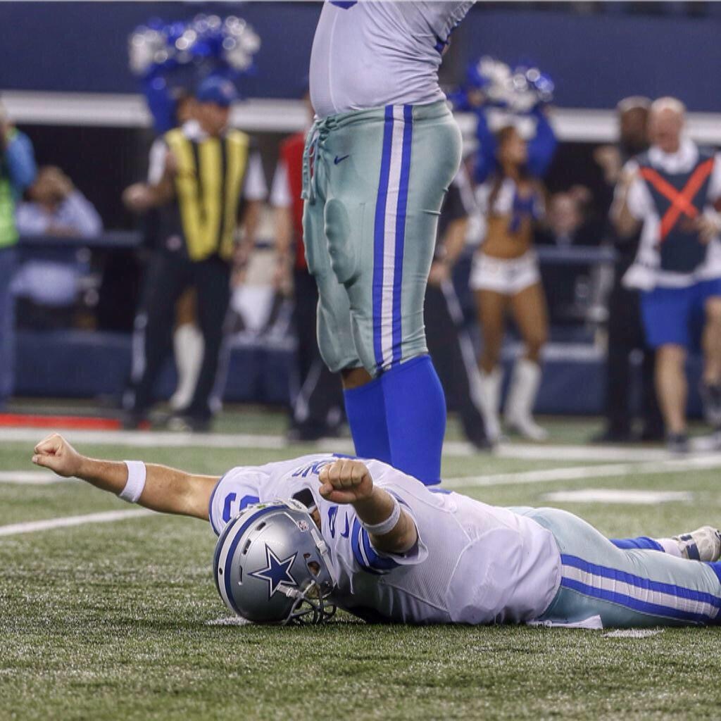 Tony-romo-the-gawd